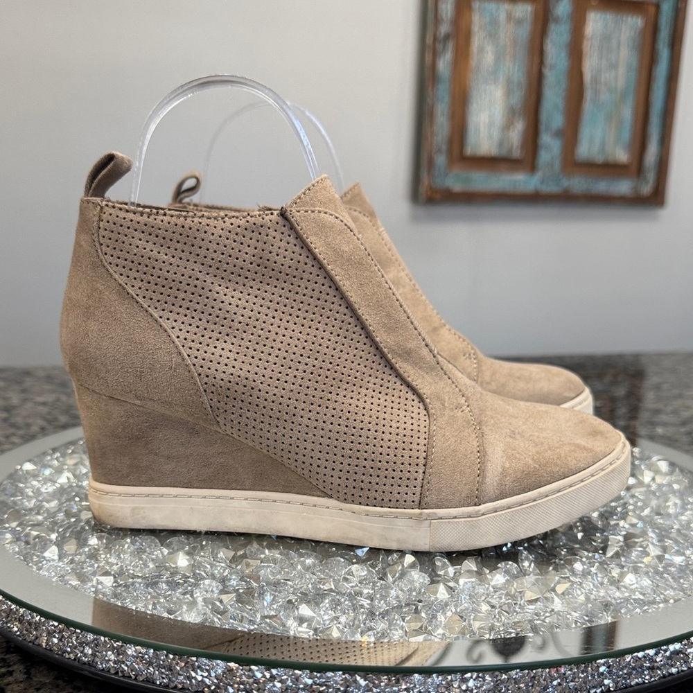 a new day Tan Wedge Ankle Boots 7.5